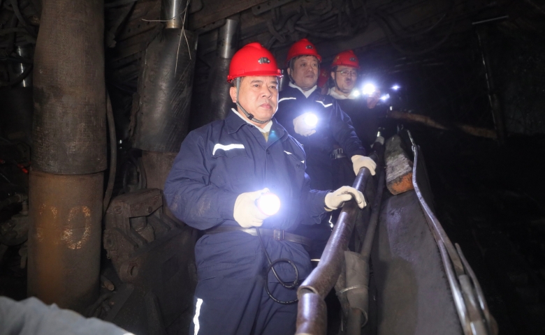 抓實(shí)現(xiàn)場管控 筑牢安全防線